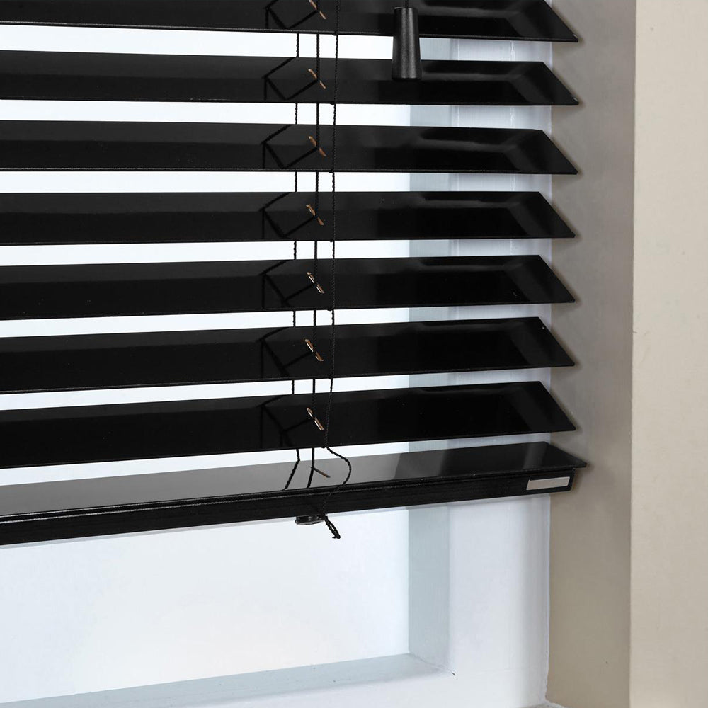 Persiana Horizontal de Madeira 50mm - Preta