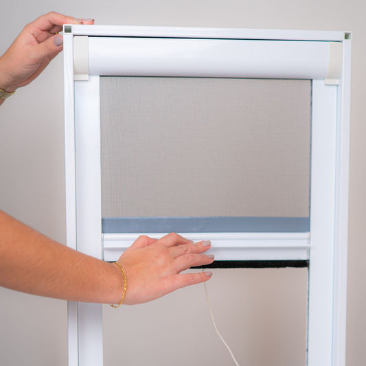 Tela Mosquiteira Recolhível Sob Medida - Branca