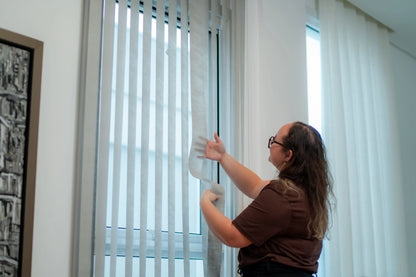 Persiana Vertical Translucida - Cinza