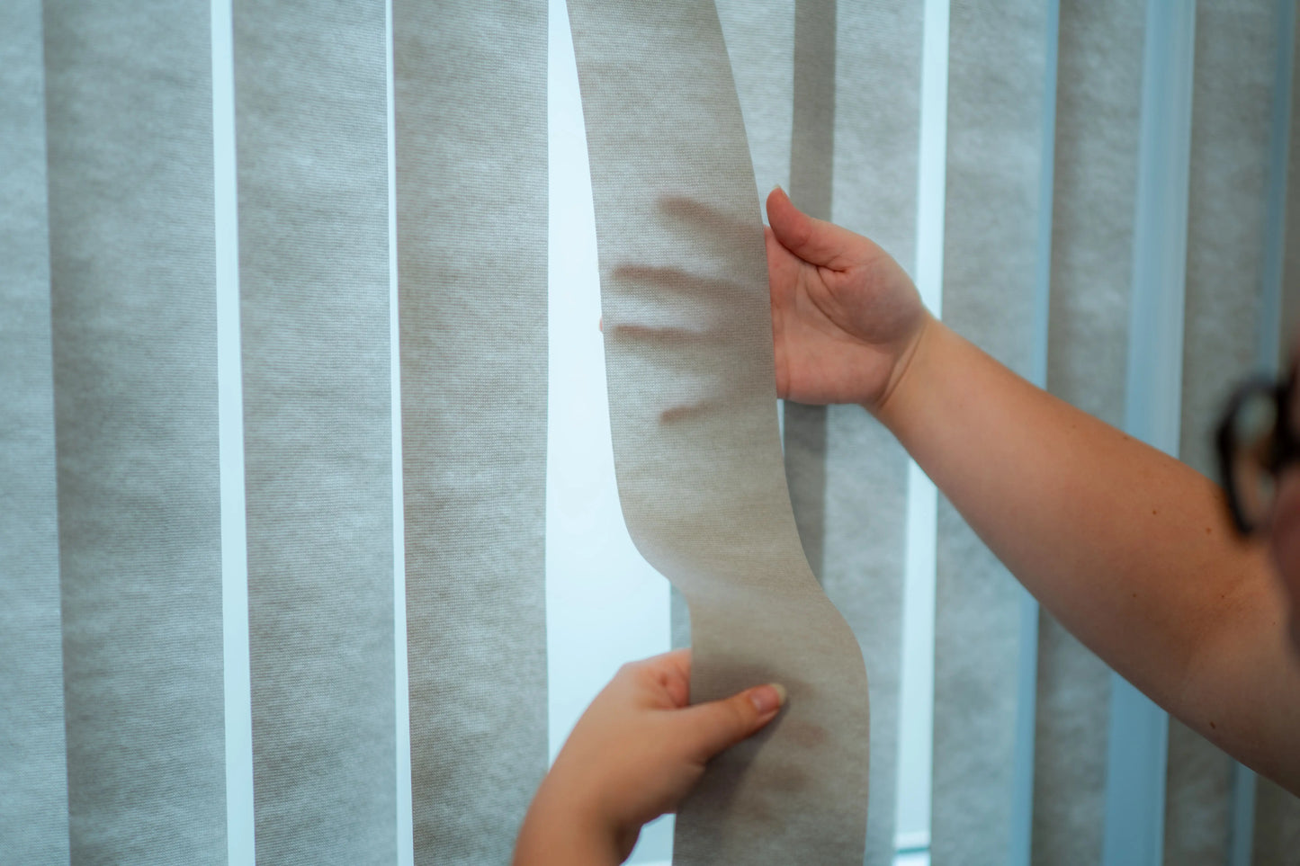 Persiana Vertical Translucida - Cinza