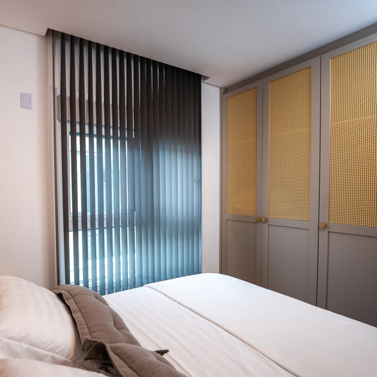 Persiana Vertical Blackout - Cinza