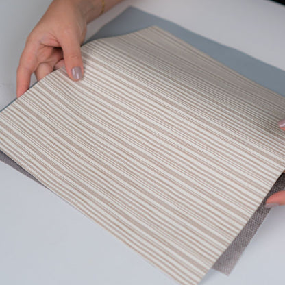 Persiana Rolô Blackout Texturizada - Marrom Claro Listrado