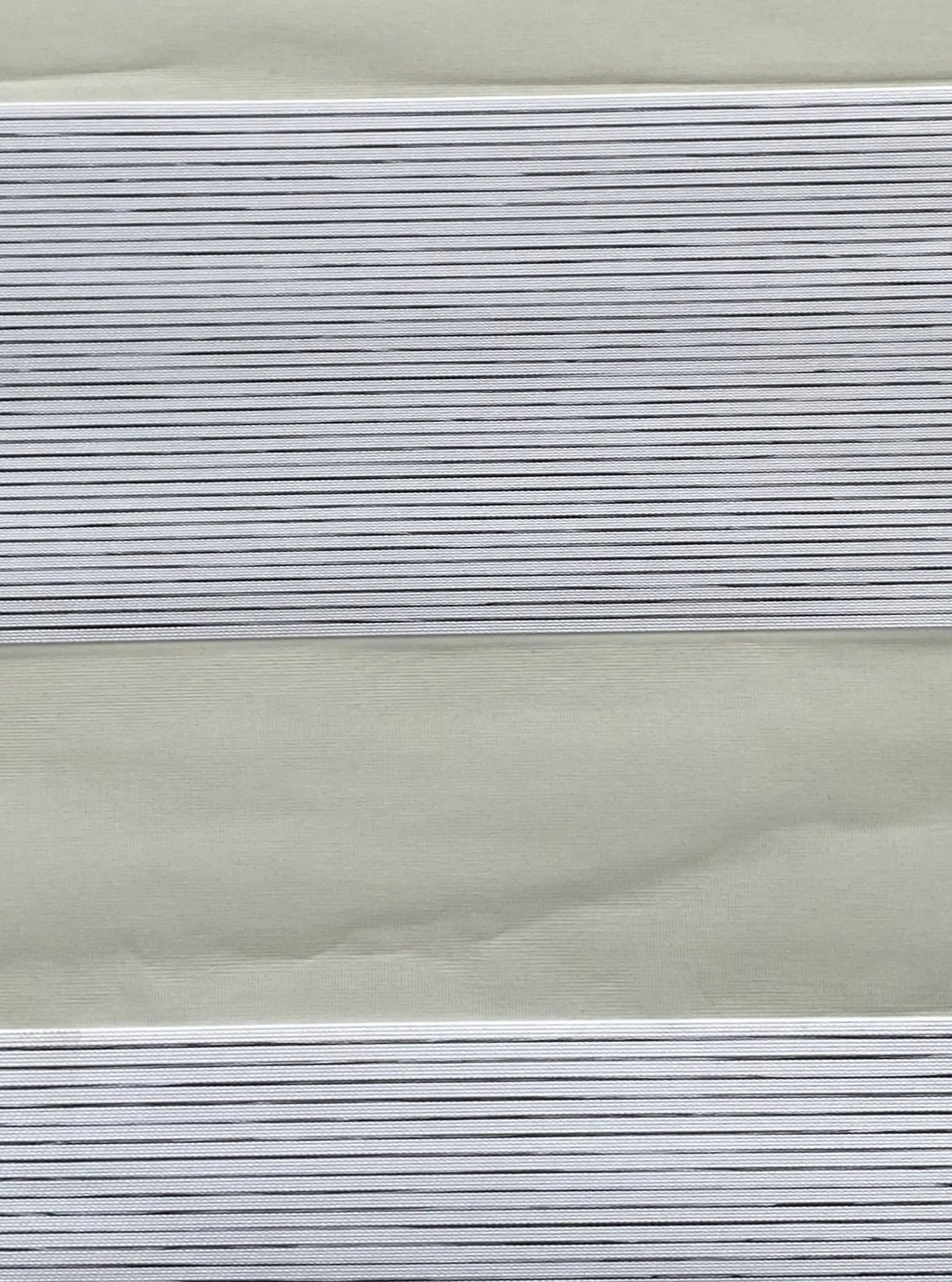 Persiana Double Vision Plus - Risca de Giz Preto e Branco