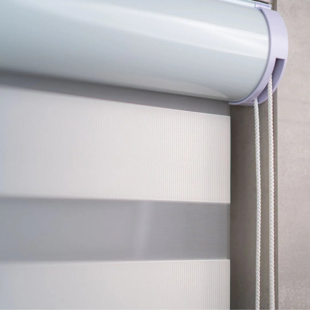 Persiana Double Vision Semi Blackout Branco Gelo acabamento