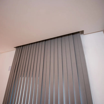 Persiana Vertical Blackout Cinza detalhe